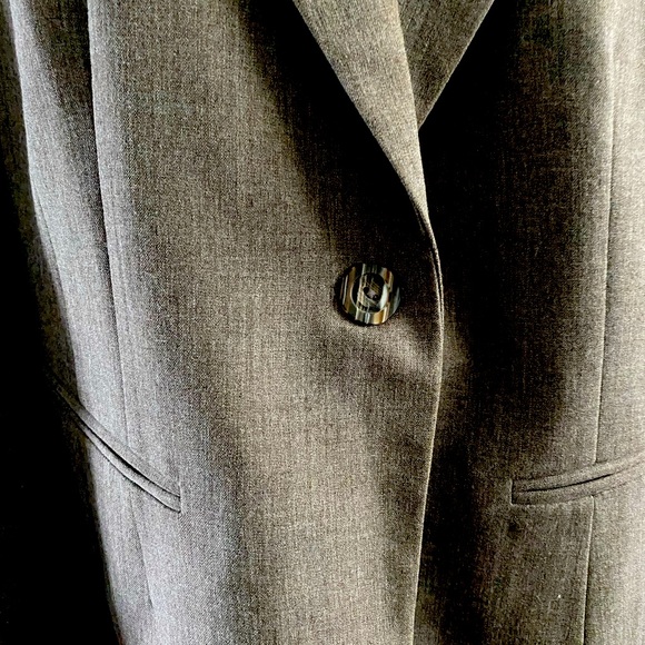 Jones New York Blazer - Picture 6 of 10